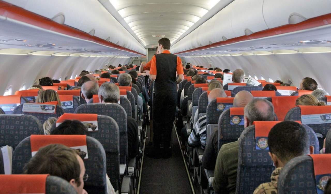 Βρετανία: Η easyJet προχωρά σε περικοπή περισσότερων πτήσεων για το καλοκαίρι