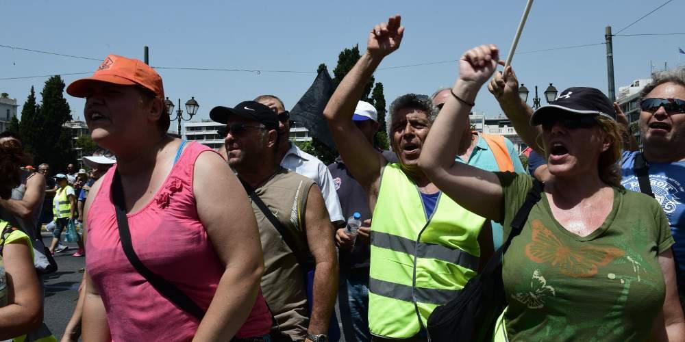 «Καζάνι που βράζει» και πάλι οι δήμοι- Νέα μάχη για τους συμβασιούχους