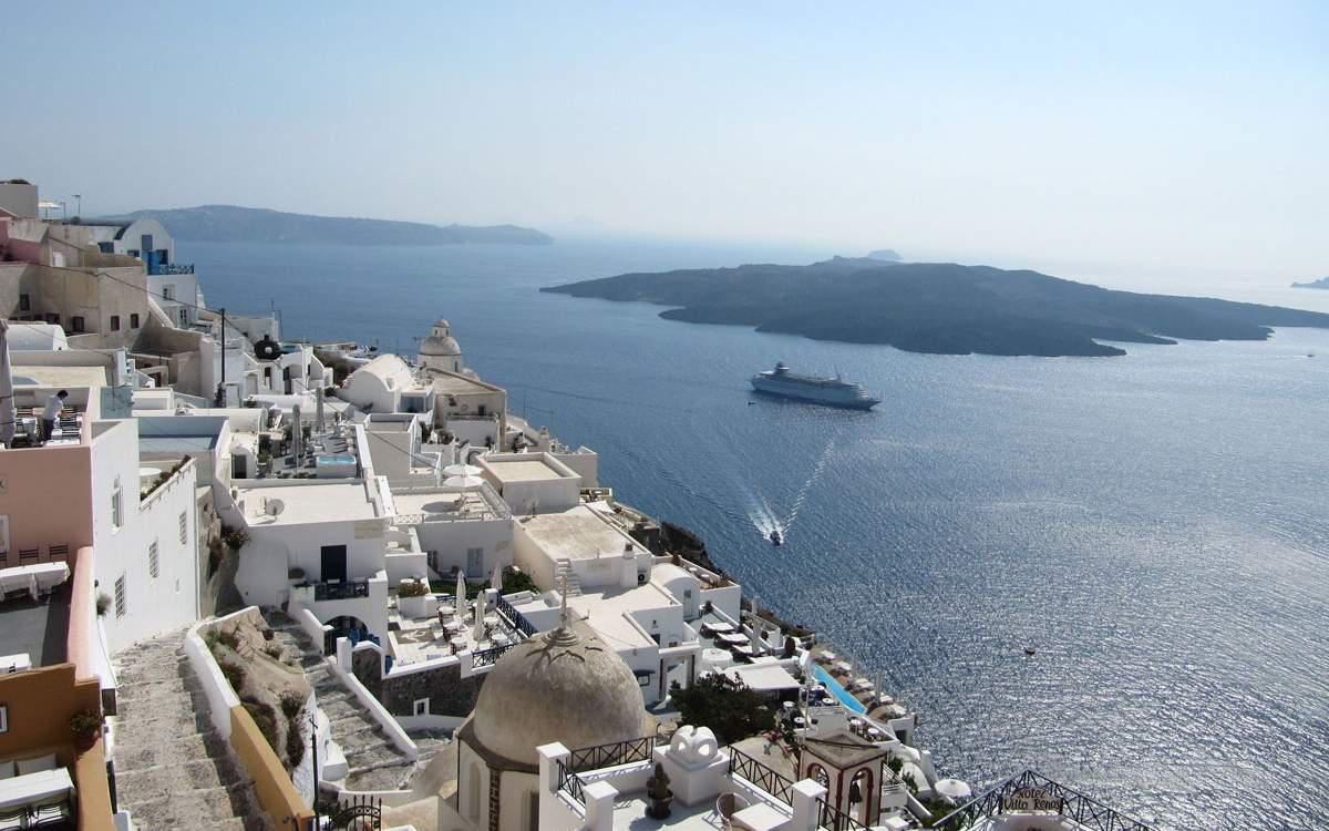 Ελληνικός Τουρισμός: Έσπασε τα ρεκόρ για το 2024 – 36 εκατ. επισκέπτες και σχεδόν 22 δισ. έσοδ