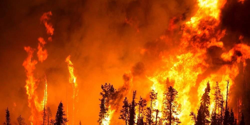 Δίχως τέλος ο «εφιάλτης» της πύρινης λαίλαπας στην Ανατολική Αττική