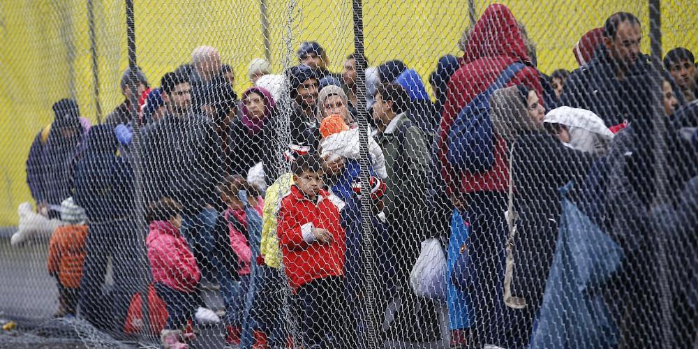 «Στην φυλακή να βοηθήσεις μετανάστη» - Αυτός είναι ο νέος νόμος στην Ουγγαρία