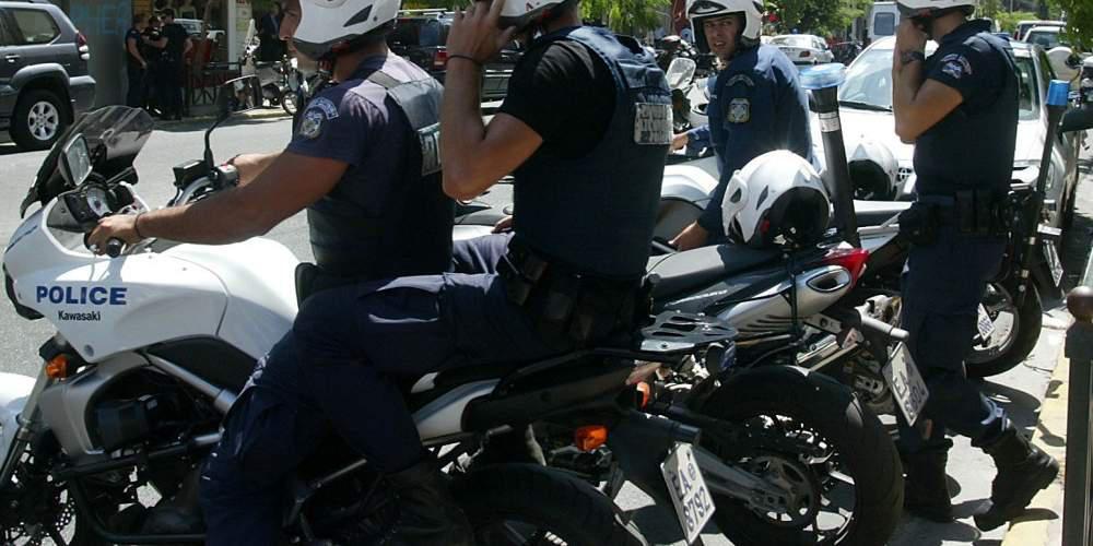 Πάτρα: Τέσσερις συλλήψεις για τραυματισμό αστυνομικών – Δέχθηκαν επίθεση από ομάδα Ρομά