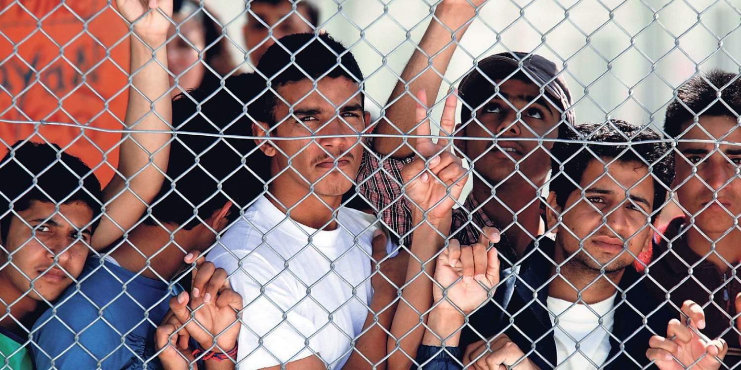 Ύπατη Αρμοστεία: Υπάρχει κίνδυνος για βία στα κέντρα υποδοχής προσφύγων στα νησιά