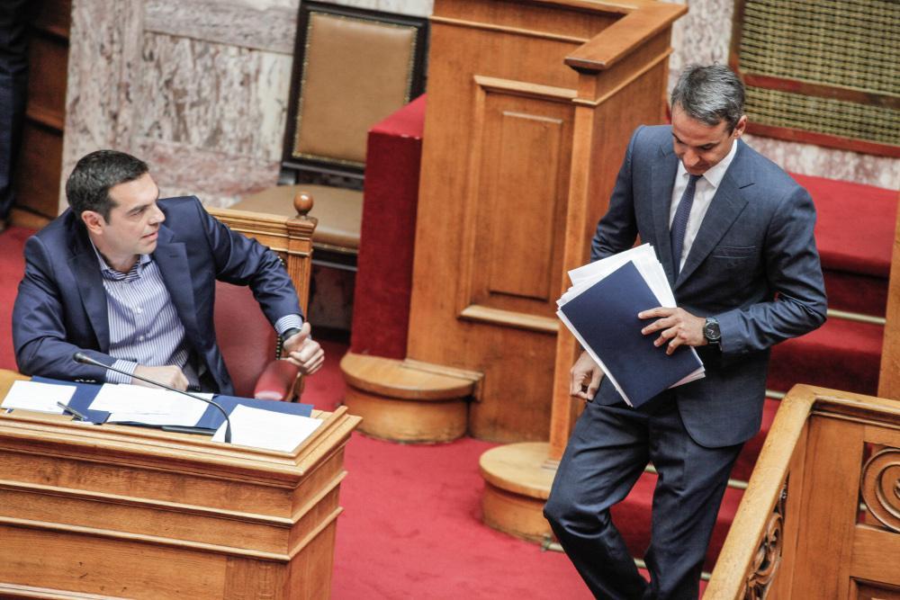 Η ευκαιρία του Μητσοτάκη να παίξει στο γήπεδο του Τσίπρα
