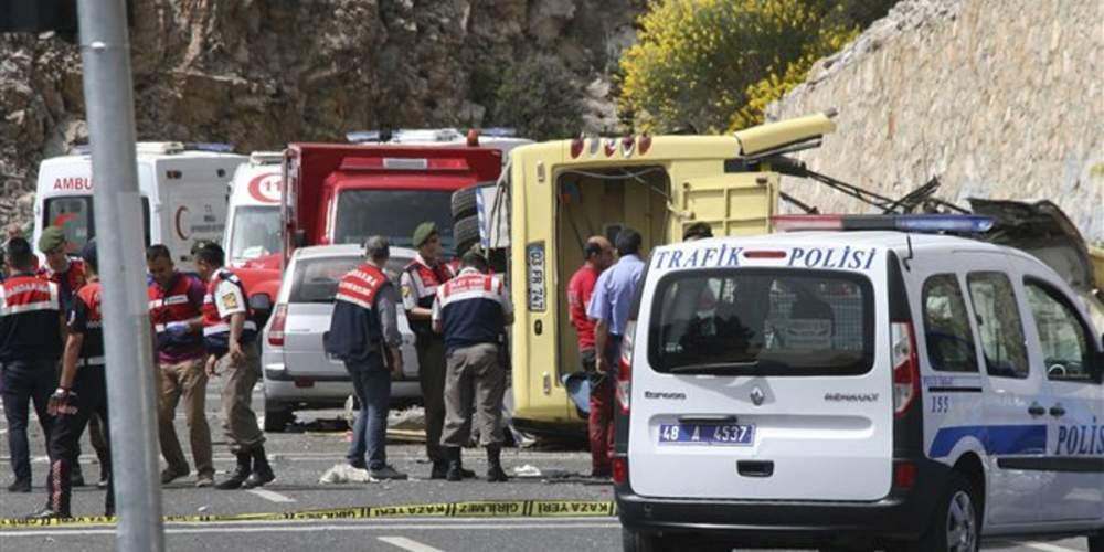 Πυροβολισμοί έξω από το δικαστήριο της Κωνσταντινούπολης