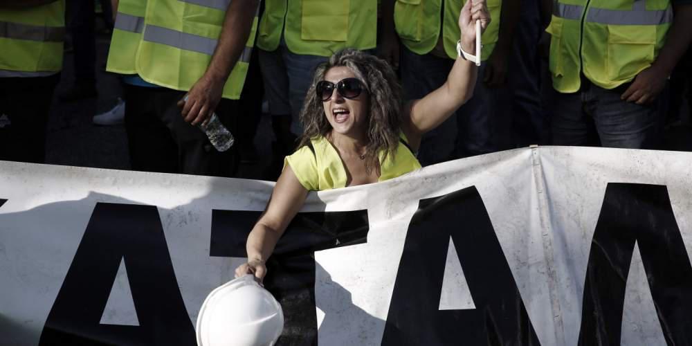 Στο υπουργείο Περιβάλλοντος οι μεταλλωρύχοι – Κάθοδος με πάνω από 30 λεωφορεία [εικόνες]