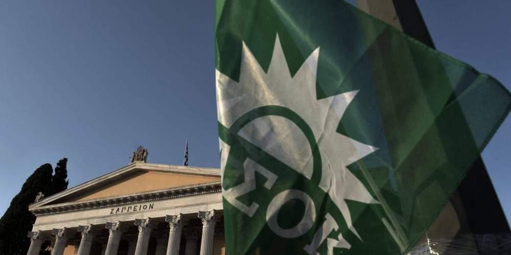 ΚΙΝΑΛ-Λοβέρδος: Αν εκλεγώ επιστρέφουν ήλιος, σημαία και εμβλήματα του ΠΑΣΟΚ