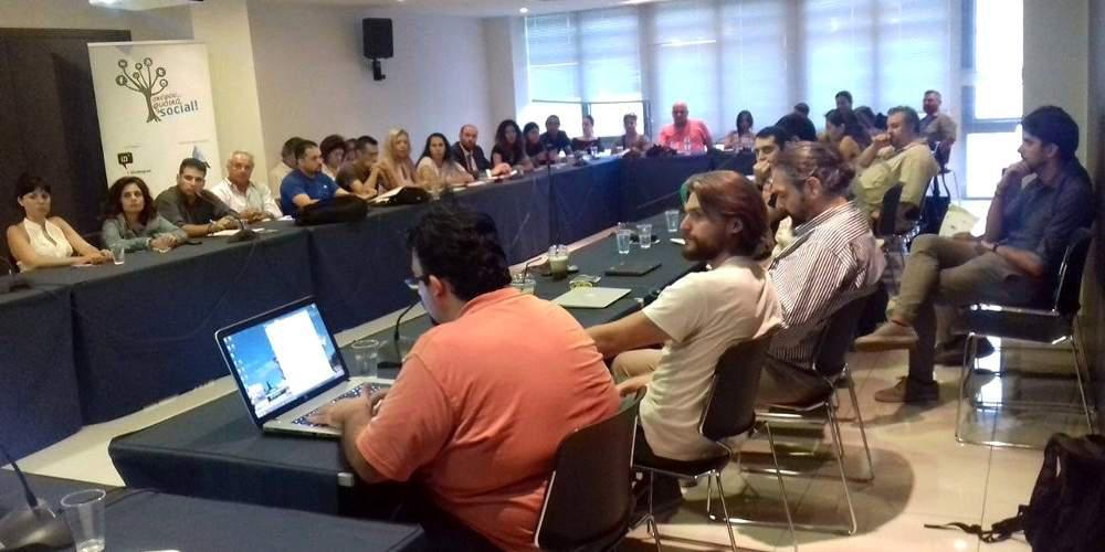 Μεγάλη ανταπόκριση στο δωρεάν σεμινάριο Social Media, «Σκέψου Φυσικά & Social»