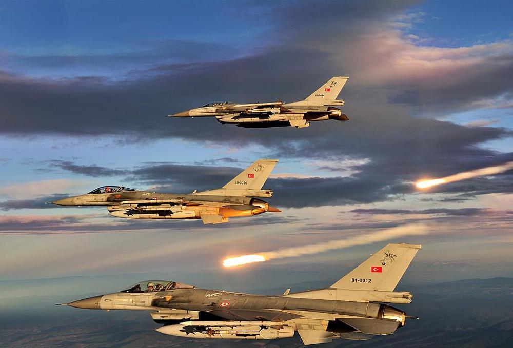 «Απασφάλισε» ο Δένδιας: Η Τουρκία απειλεί τη διεθνή έννομη τάξη – Δόθηκαν οι χάρτες των τουρκικών παραβιάσεων στον Μπλίνκεν