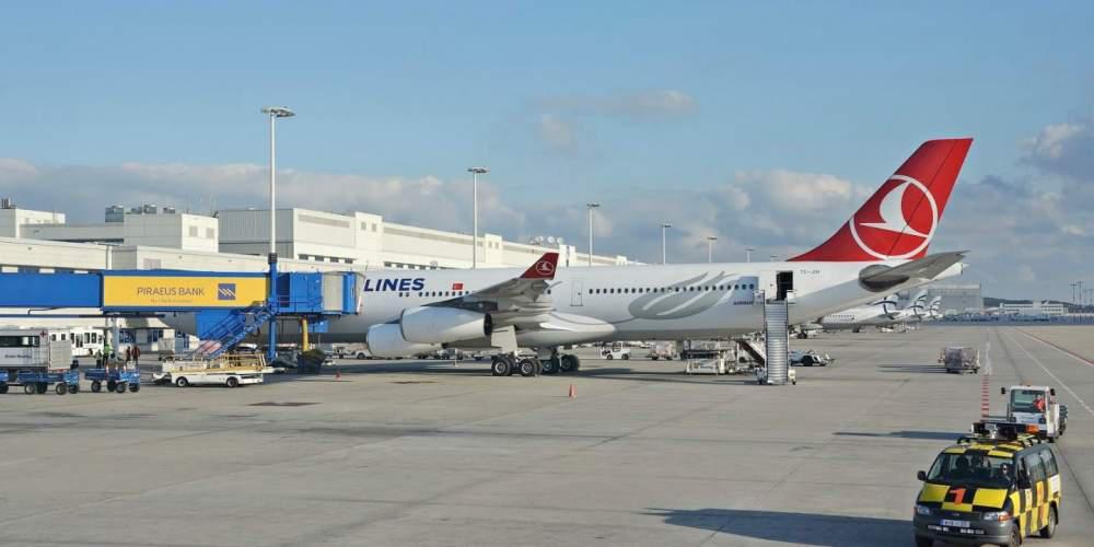 Επίθεση του Ρουβίκωνα στα γραφεία της Turkish Airlines