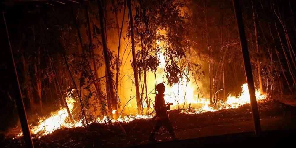 Πύρινος εφιάλτης στην Πορτογαλία: 41 νεκροί από τις φονικές πυρκαγιές