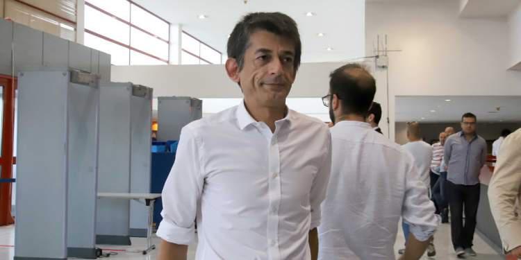 Ο Καρανίκας θριαμβολογεί στο Facebook: «Η κάνναβη στην υπηρεσία της κοινωνίας»