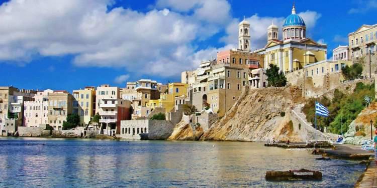 Σύρος: Καθηγήτρια χτύπησε μαθήτρια μέσα στην τάξη