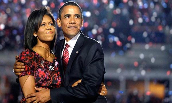Μπαράκ και Μισέλ Ομπάμα: Τα μηνύματα που άφησαν στον σεφ που τους μαγείρεψε στην Αντίπαρο