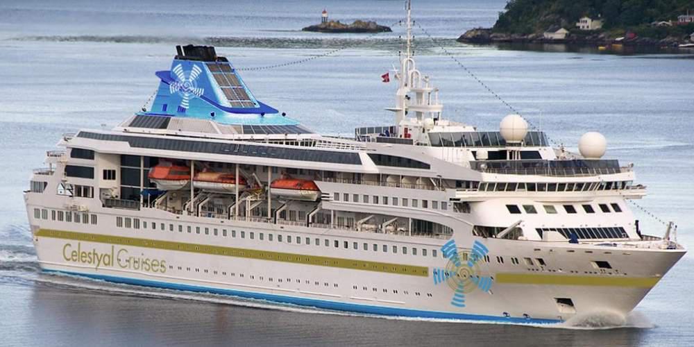 Στο λιμάνι του Πειραιά το κρουαζιερόπλοιο που θα φιλοξενήσει τους πλημμυροπαθείς