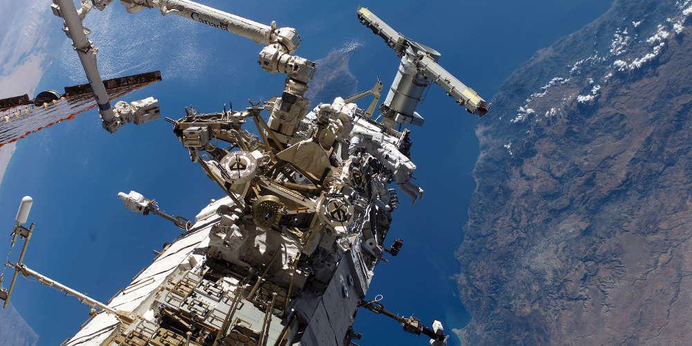 Η ζωή βρήκε τον τρόπο: Τα μικρόβια επιβιώνουν στο Διεθνή Διαστημικό Σταθμό