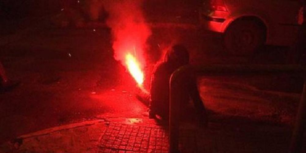 «Ό,τι δεν με σκοτώνει με κάνει πιο δυνατή» - Το συγκλονιστικό μήνυμα της δικηγόρου που χτυπήθηκε από φωτοβολίδα στα Εξάρχεια