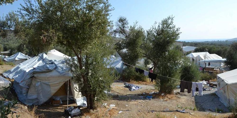 «Καμπάνα» 100.000 ευρώ από την Περιφέρεια Β. Αιγαίου στο υπ. Μεταναστευτικής Πολιτικής για τα ΚΥΤ Μόριας και Χίου