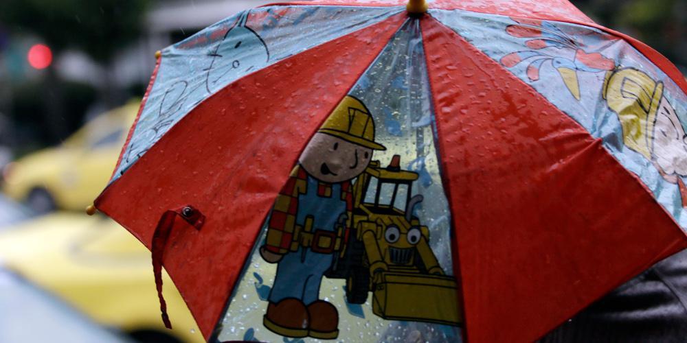 Καιρός: Βροχές και καταιγίδες σήμερα- Ισχυροί άνεμοι και πτώση της θερμοκρασίας 