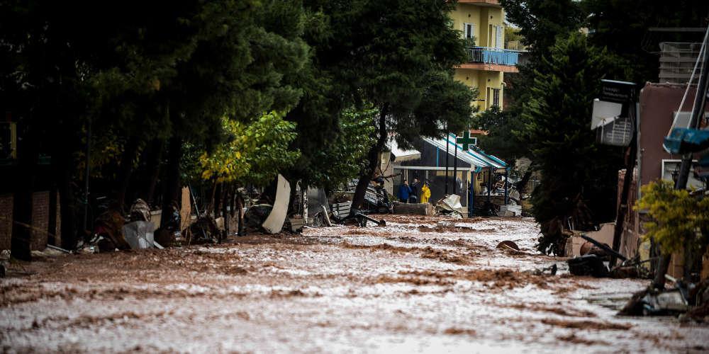Βρέθηκε κι άλλος νεκρός στη Μάνδρα- Στα 22 τα θύματα από την κακοκαιρία