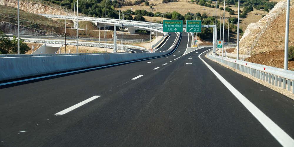 Όπισθεν της κυβέρνησης: Δεν αυξάνει το όριο ταχύτητας στα 150 χλμ.