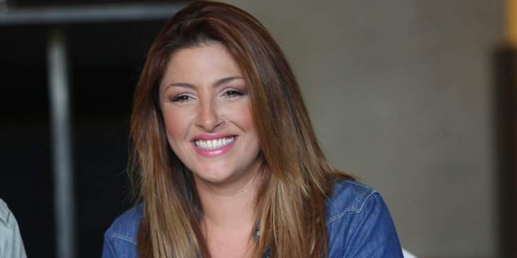 Έλενα Παπαρίζου