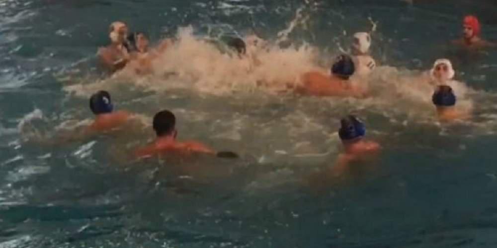 Άγριος καβγάς σε αγώνα πόλο στην Ιταλία- «Τις έπαιξαν» για τα καλά οι παίκτες! [βίντεο]