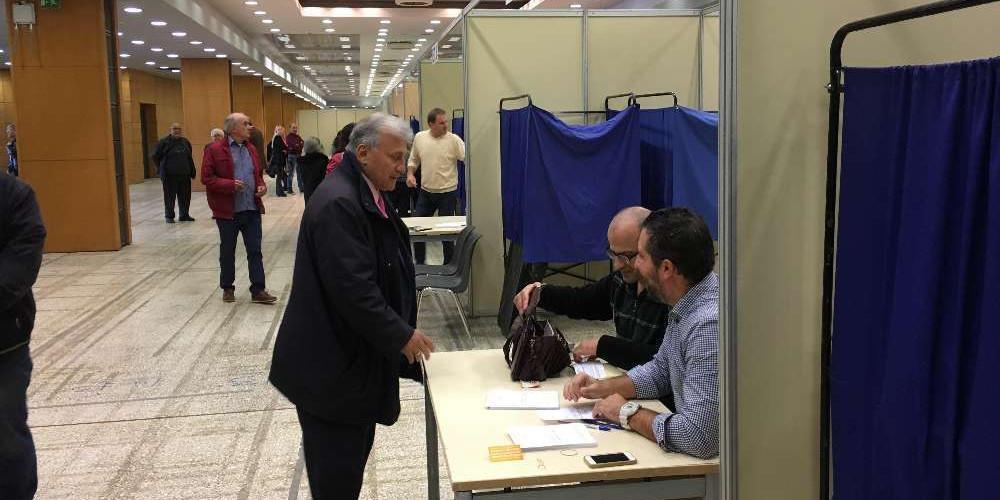 Ψήφισε και ο Ψωμιάδης στις εκλογές της κεντροαριστερας