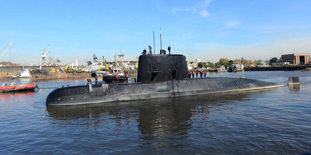 Συγκλονίζουν αντιδράσεις των συγγενών των μελών του υποβρυχίου που αγνοείται στην Αργεντινή