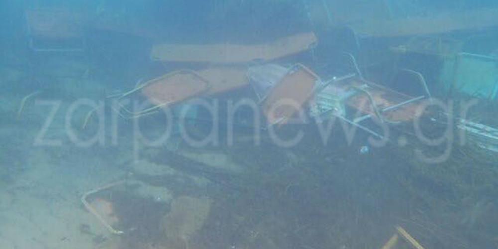 Εικόνες θλίψης με σκουπίδια στον βυθό στους Αγίους Αποστόλους στα Χανιά