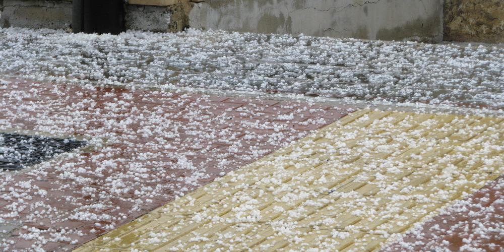 Πρόγνωση καιρού: Εκτακτο δελτίο από την ΕΜΥ - Προειδοποιήσεις για χαλάζι και καταιγίδες