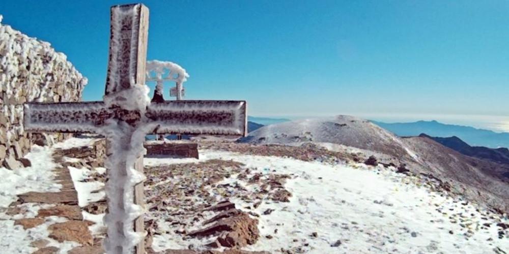 Μαγευτικές εικόνες από τα πρώτα χιόνια στον Ψηλορείτη