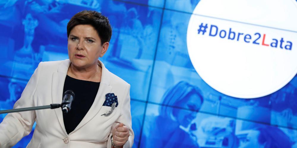 Παραιτήθηκε η πρωθυπουργός της Πολωνίας Μπεάτα Σίντλο