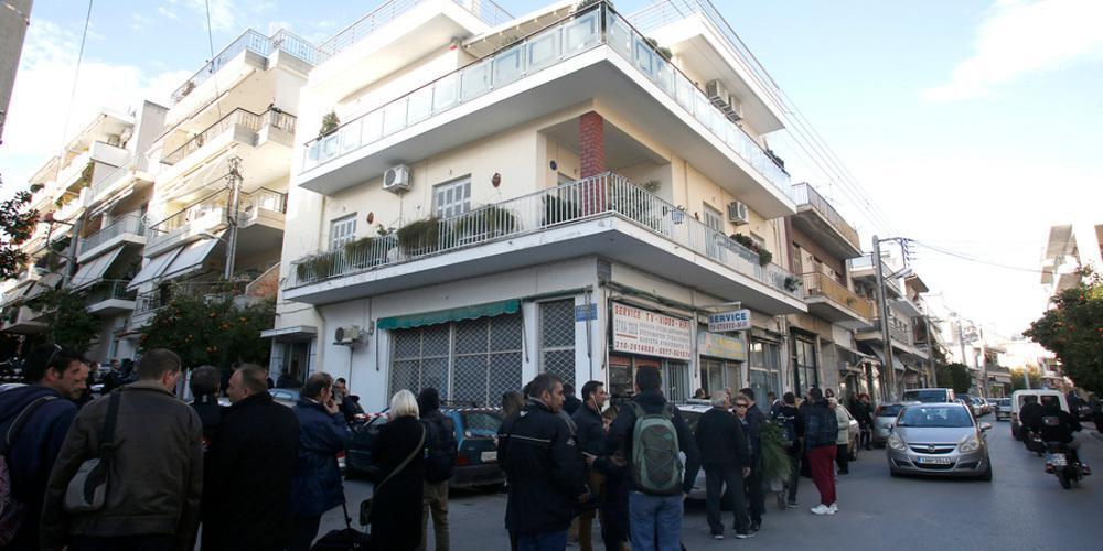 Μαρτυρία σοκ: Είδαν από τον φεγγίτη τις γυναίκες νεκρές στους Αγ. Αναργύρους [βίντεο]