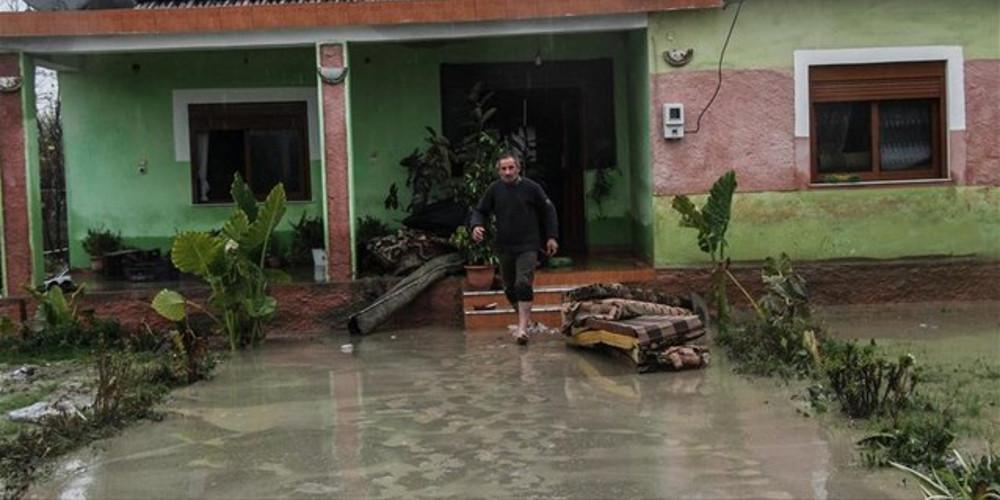 Η Ελλάδα έστειλε βοήθεια στην Αλβανία λόγω της πρωτοφανούς κακοκαιρίας