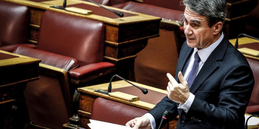 Αρση ασυλίας για Λοβέρδο, Σαλμά και Φωκά αποφάσισε η Βουλή