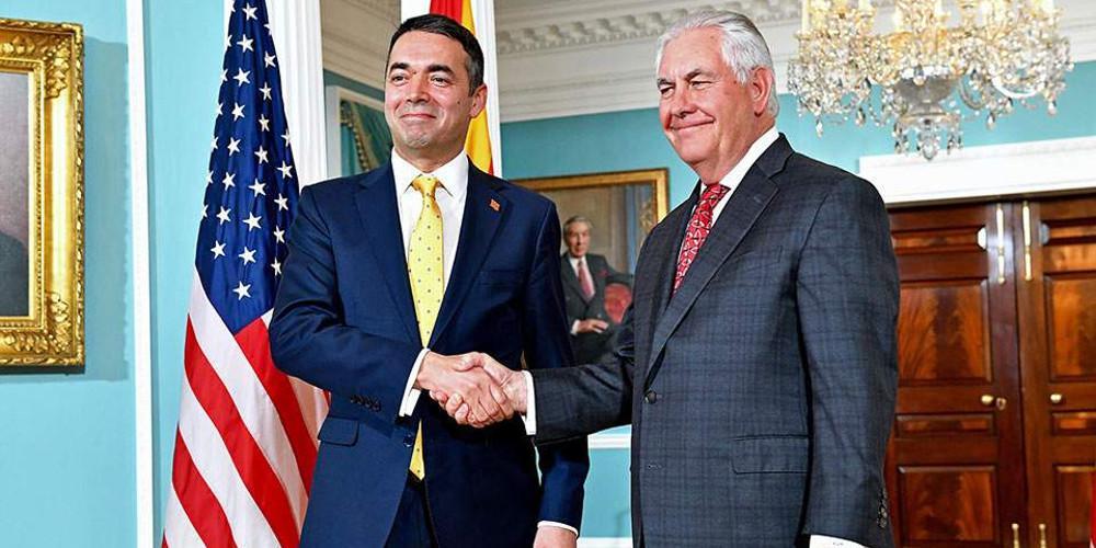 Η ονομασία των Σκοπίων στο τραπέζι - Διαλλακτικός ο Ντιμιτρόφ