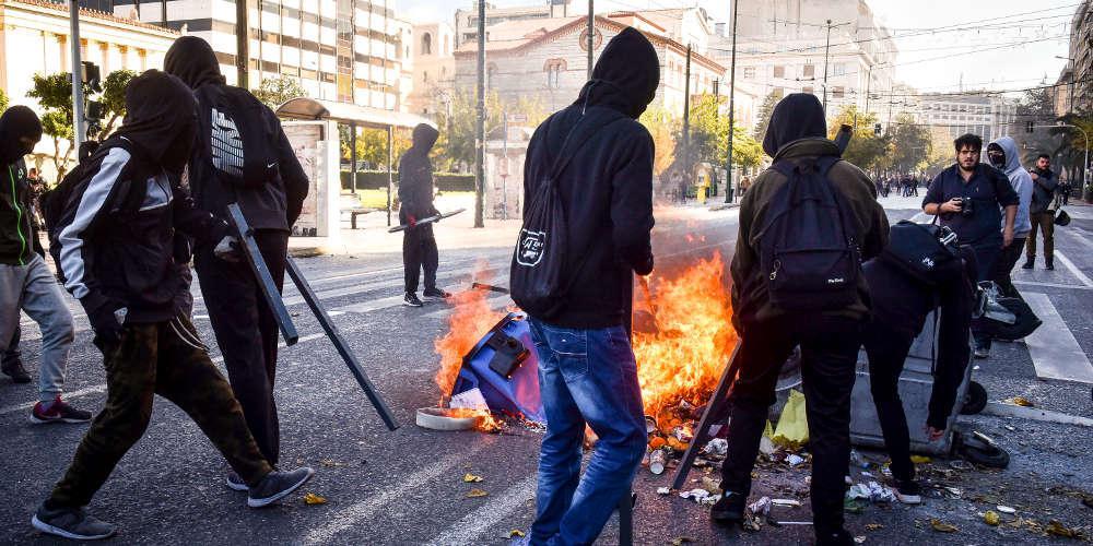 Απούσα η Αστυνομία από τις καταστροφές και τα επεισόδια στο Κέντρο
