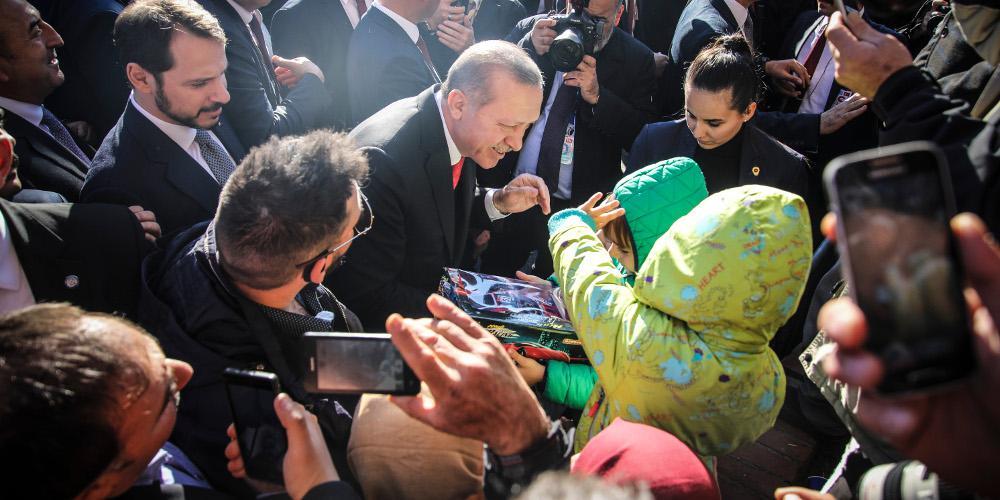 Ερντογάν σε μαθητές στην Θράκη: Όλοι μαζί είμαστε Τουρκία [βίντεο]