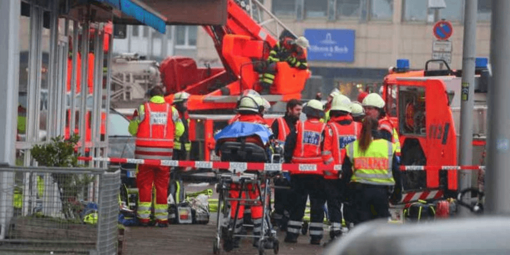 Πύρινος τρόμος στην Γερμανία: 4 νεκροί, 23 τραυματίες από πυρκαγιά σε κτήριο