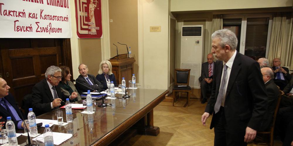 Σάλος με την «ωμή παρέμβαση» Κοντονή στην Δικαιοσύνη