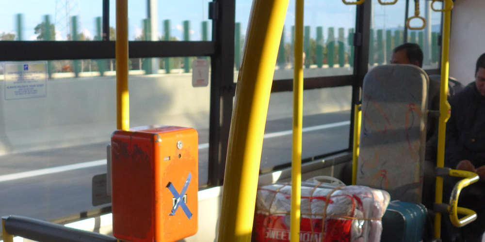 Έκρηξη σε λεωφορείο του ΟΑΣΑ στην Αθήνα [εικόνες]