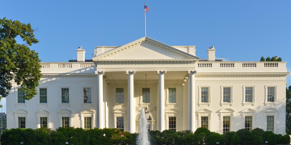 Λευκός Οίκος Το μακελειό στην Φλόριντα έφερε στροφή Τραμπ για την οπλοκατοχή