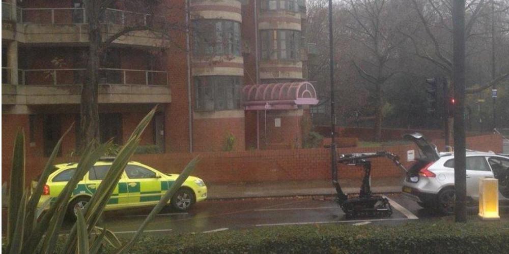 Συναγερμός στο Λονδίνο – Εντοπίστηκε ύποπτο όχημα [εικόνες & βίντεο]