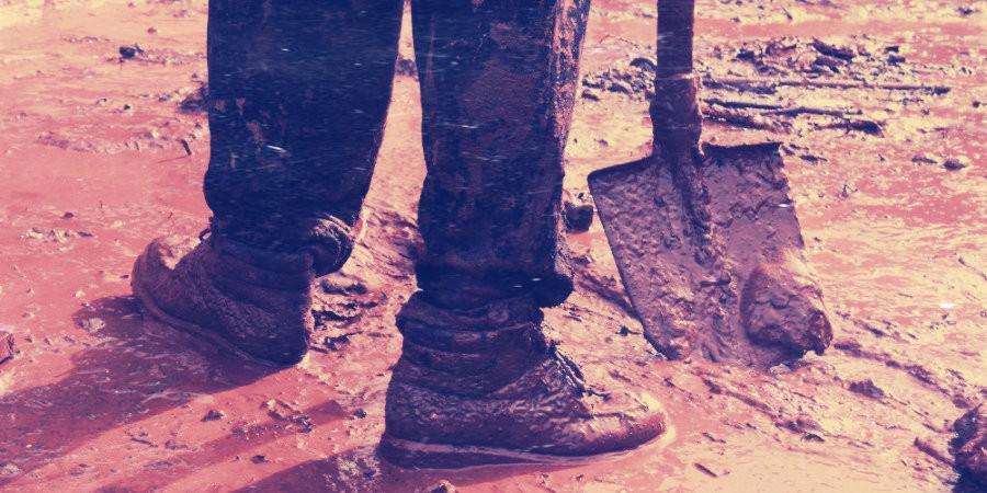 Οδοιπορικό: Η Μάνδρα μετά την τραγωδία