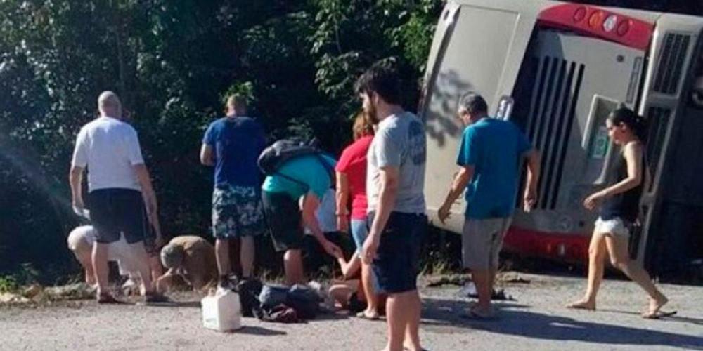 Τραγωδία στο Μεξικό: 11 νεκροί σε τροχαίο με τουριστικό λεωφορείο