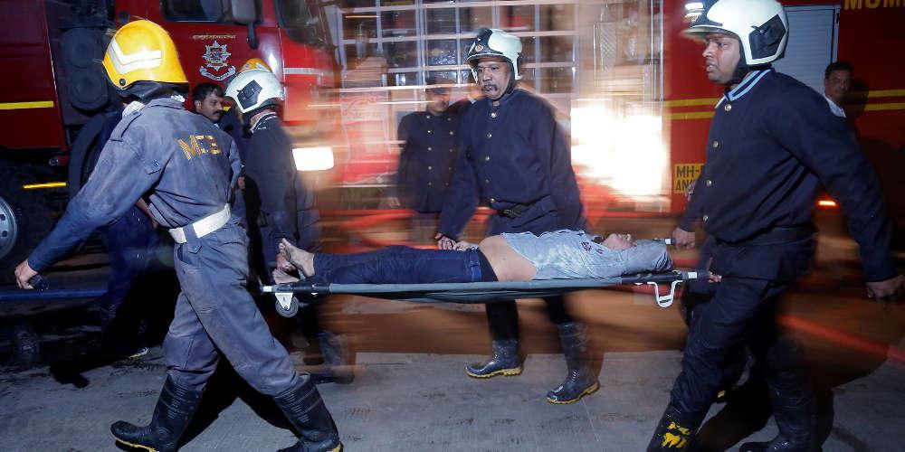 Τουλάχιστον 15 νεκροί από πυρκαγιά σε κτίριο στη Μουμπάι της Ινδίας