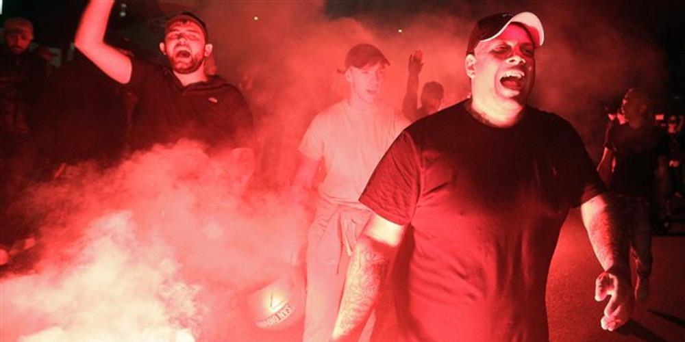 Καπνογόνα στην εφημερίδα La Repubblica έριξαν μέλη νεοφασιστικής οργάνωσης