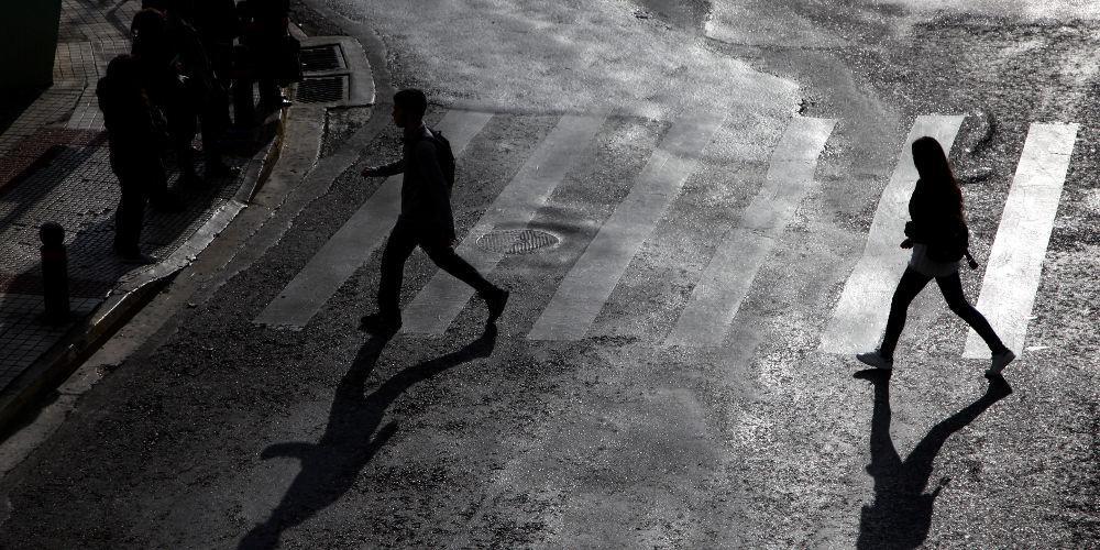 Κομισιόν: Πιο ήπια ύφεση στην Ελλάδα το 2020 – Ανάκαμψη 6% το 2021