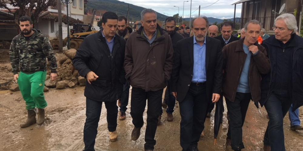 Οργή κατά Σκουρλέτη από τους πλημμυροπαθείς του Αγρινίου – Ντροπή σας [εικόνες & βίντεο]